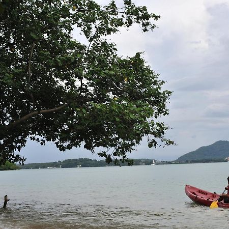 Baan Mai Beachfront Lone Island Phuket Exterior foto