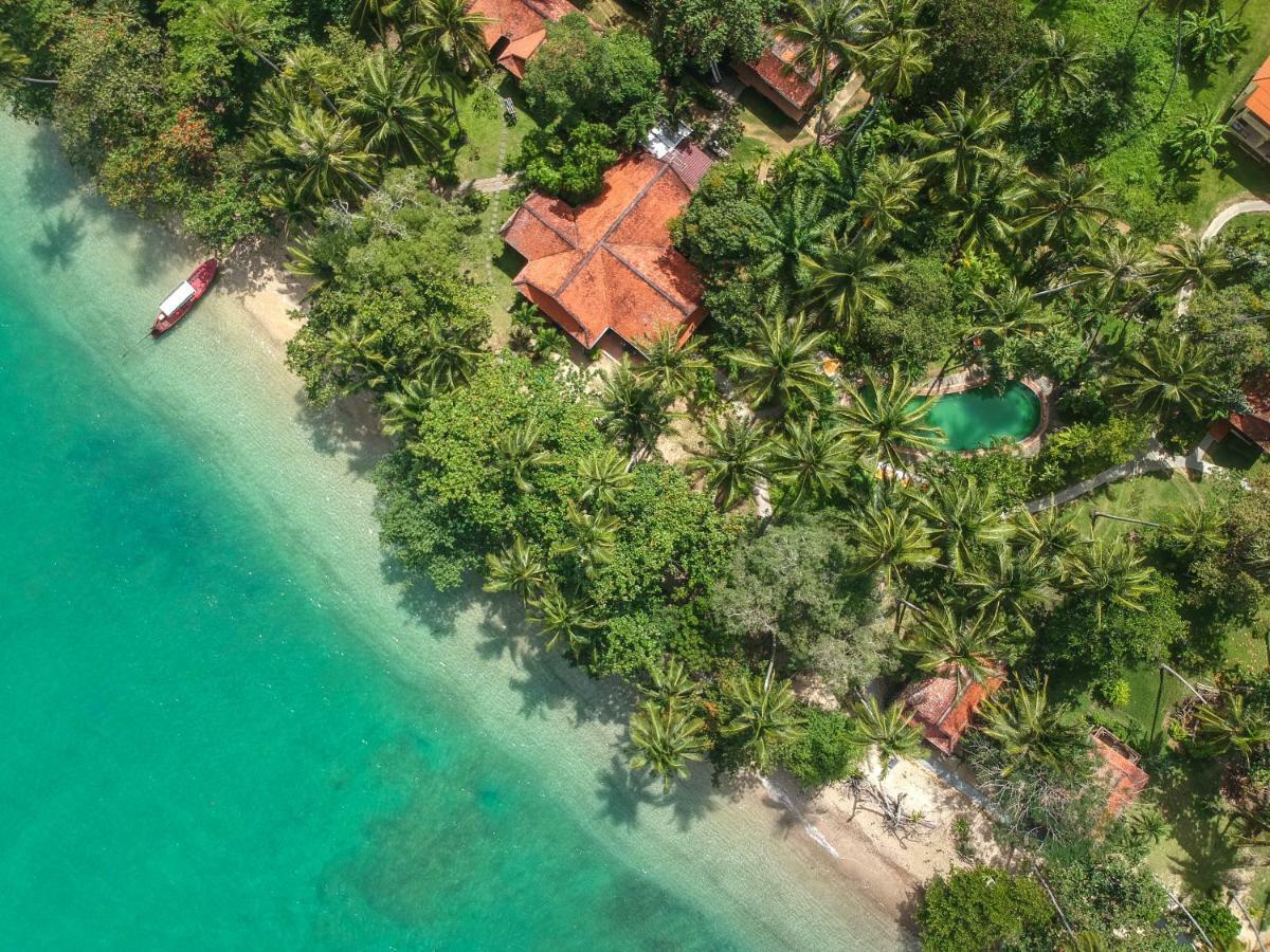 Baan Mai Beachfront Lone Island Phuket Exterior foto
