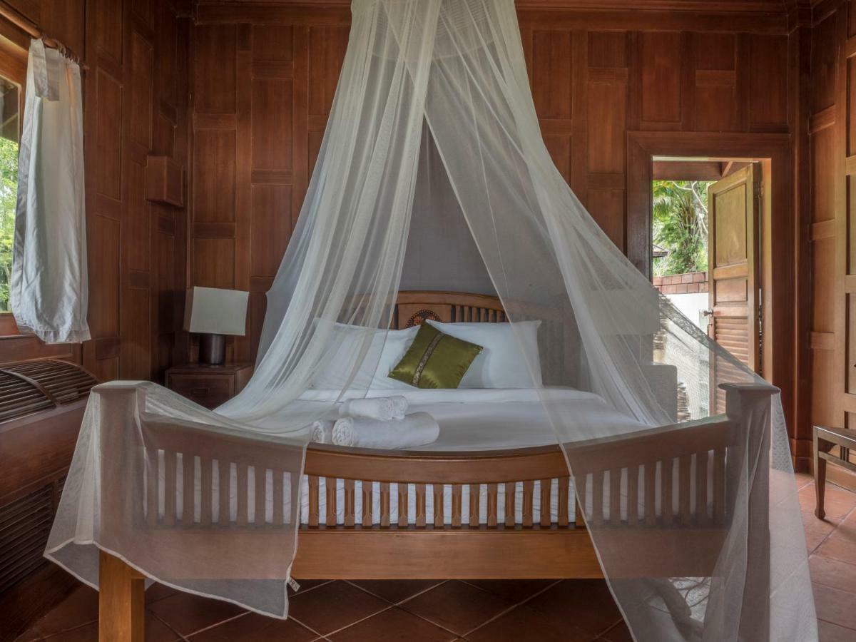 Baan Mai Beachfront Lone Island Phuket Exterior foto