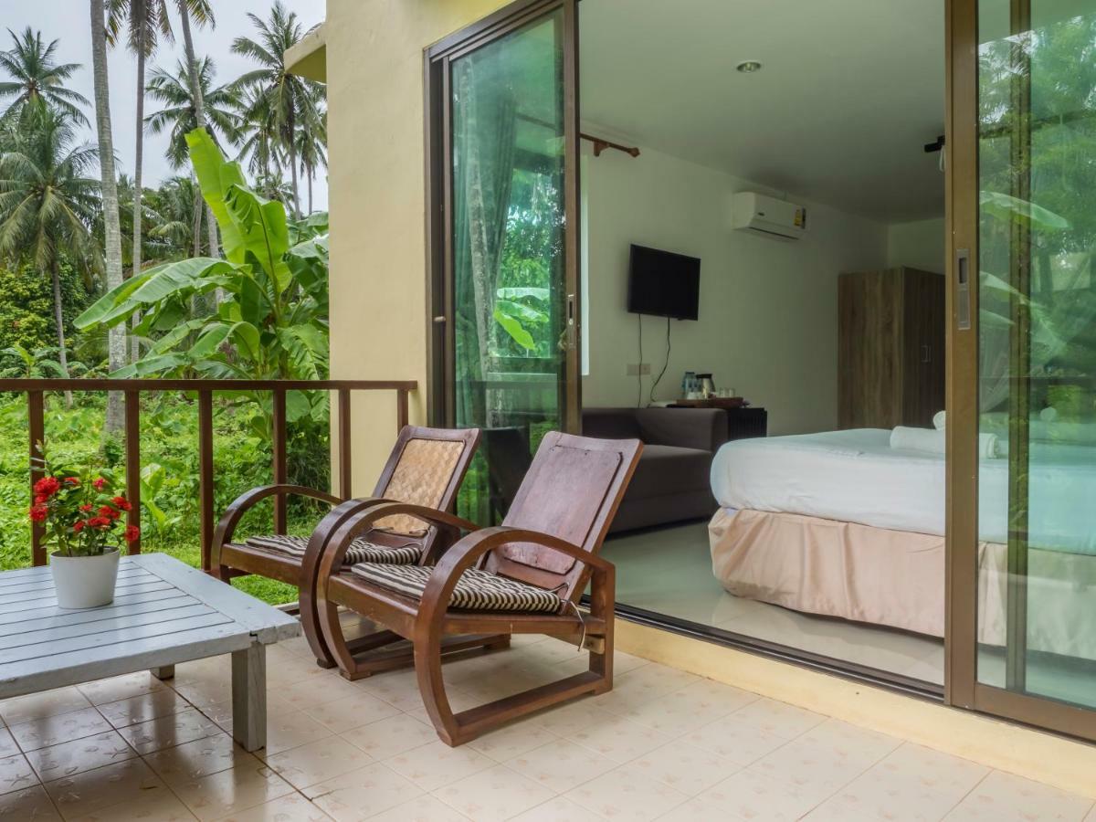 Baan Mai Beachfront Lone Island Phuket Exterior foto