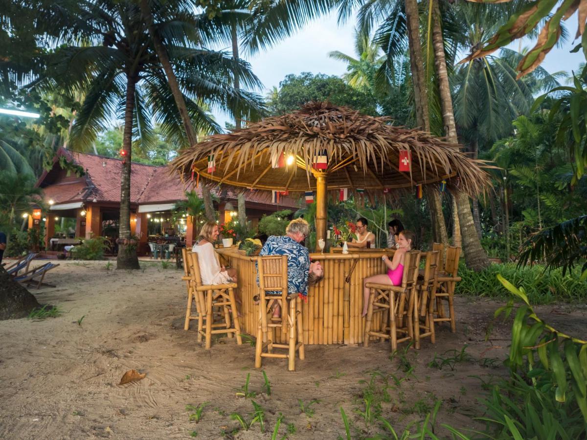 Baan Mai Beachfront Lone Island Phuket Exterior foto