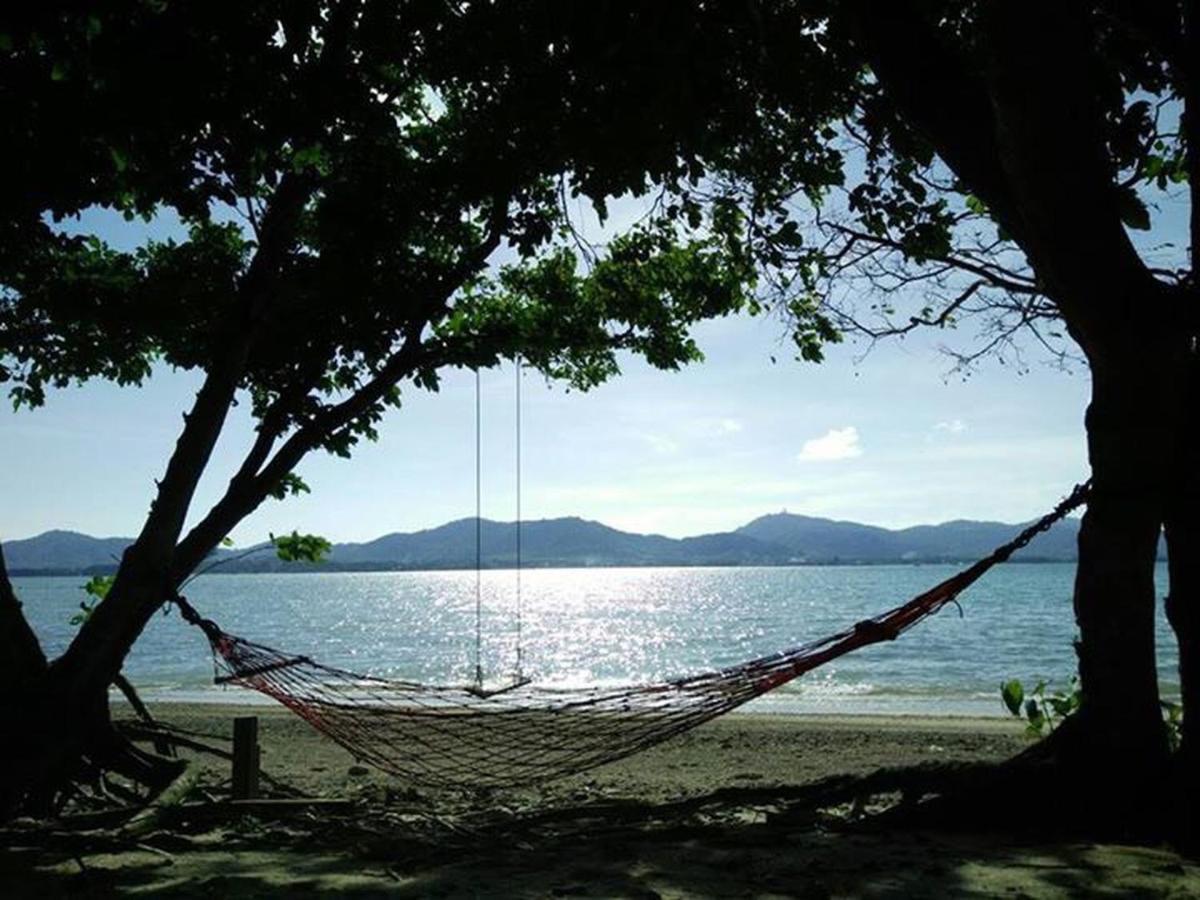 Baan Mai Beachfront Lone Island Phuket Exterior foto